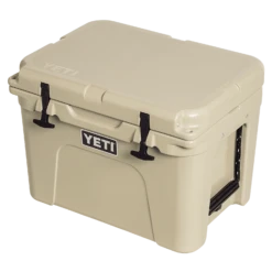 YETI Tundra 35 Cool Box - Tan